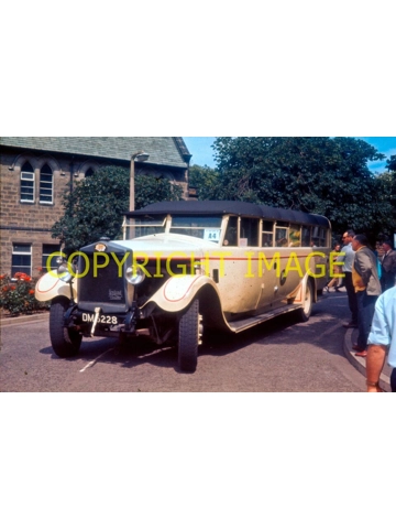 35mm slide White Rose Leyland Lioness / Burlingham DM 6228