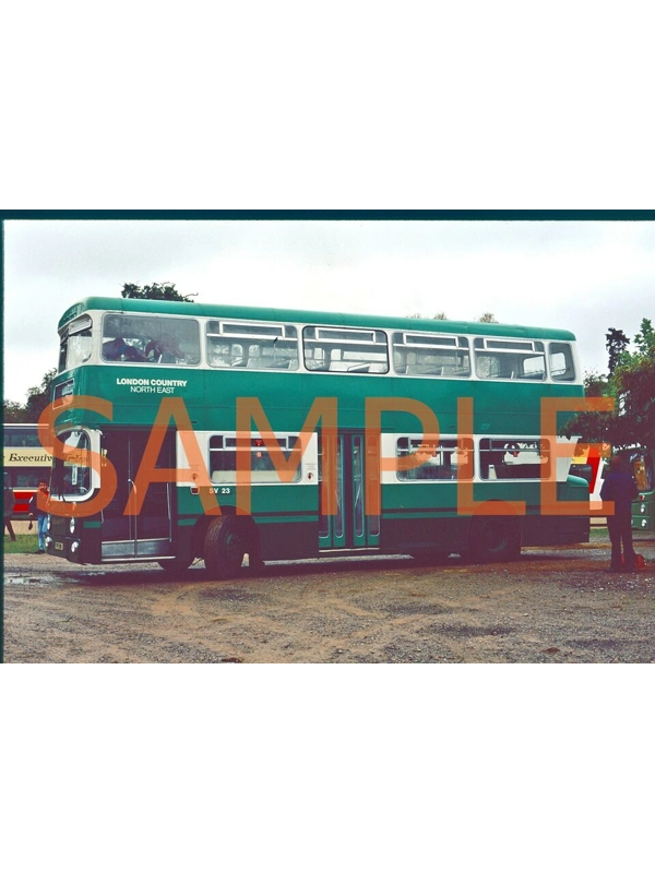 35mm slide London Country N.E. Atlantean AN68 / Park Royal VPB 123 M - AN 123