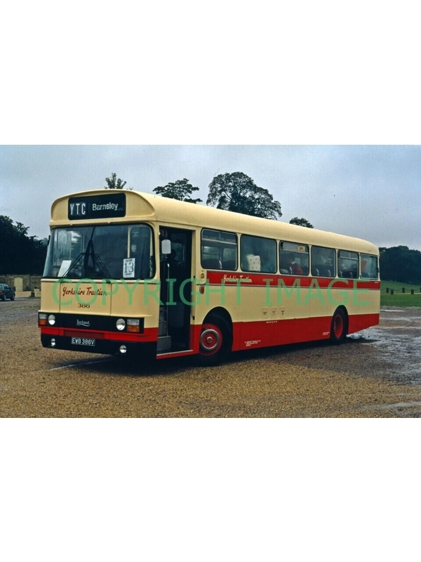35mm slide Yorkshire Traction Leopard / Willowbrook EWG 386 V - 386 Rebuild