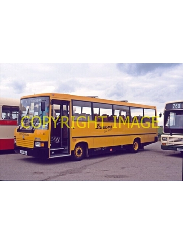 35mm slide Stevensons Leyland Swift / Reeve Burgess H 314 WUA - 35 Ex Pennine