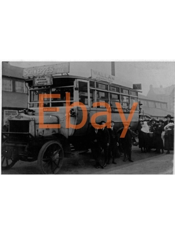 B/W bus photo - United Autos LGOC / ECOC AH 0602 = A 105