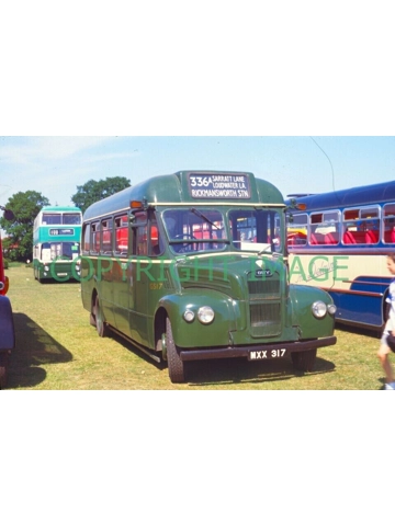 35mm bus slide London Transport Guy special / ECW MXX 317 - GS 17
