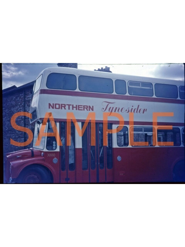 35mm slide Northern Leyland PD3 / MCW/ Northern MCN30K - 3000 Tynesider test run