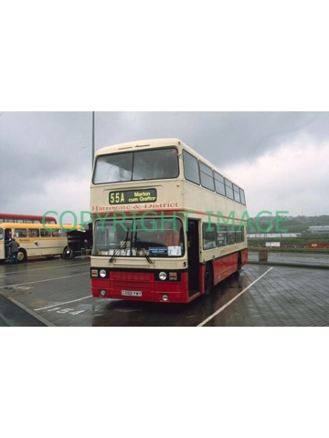 35mm bus slide Harrogate & Dist Leyland Olympian / ECW C483YWY - 391 Ex W. Yorks
