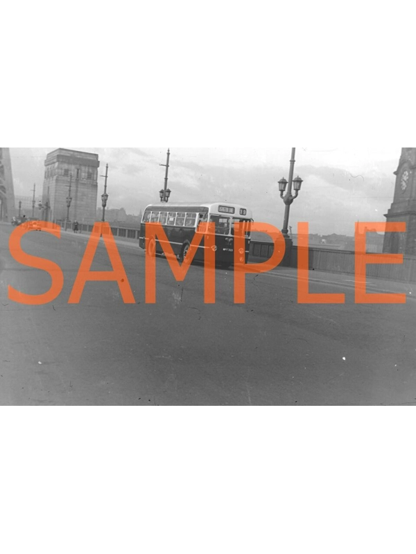 35mm B / W slide Sunderland District Royal Tiger / Roe MPT 322 - 254 COPY