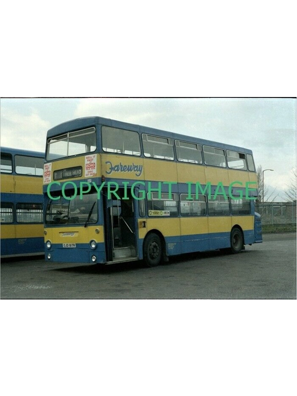 35mm Colour neg Fareway Fleetline / MCW OJD 197 R ~ 151 EX LT DMS 2197