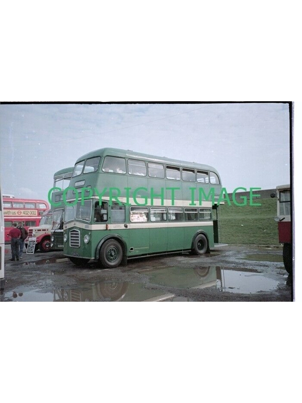 35mm Colour neg Provincial Guy Arab 2 / Brush EOR 575 ~ 17