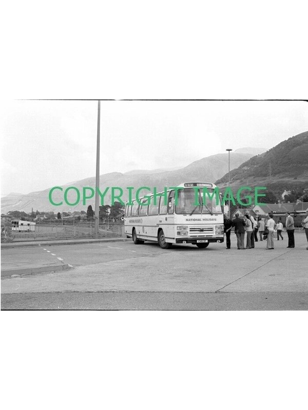 35mm B/W Neg Trent Leyland Leopard / Plaxton CVO 3 T ~ 3 @ Fort William