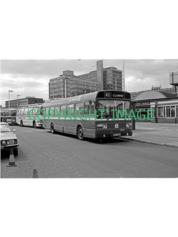 35mm B/W Neg East Midland National Mk1 RAU 596 R ~ 596 @ Sheffield