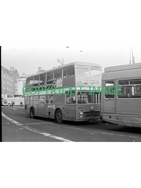 35mm B/W Neg United Autos Bristol VR / ECW WHN 818 G ~ 618 @ Marlborough Cres