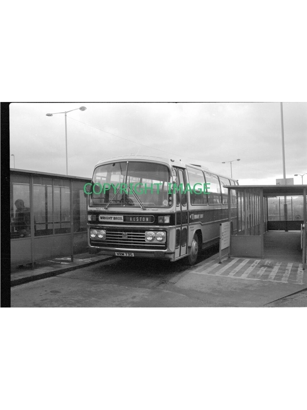 35mm B/W Neg Wrights (Nenthead) Bedford YLQ / Plaxton VRM 73 S