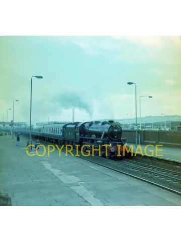 120 Colour Neg Black 5 4767 George Stephenson @ Blaydon on charter train