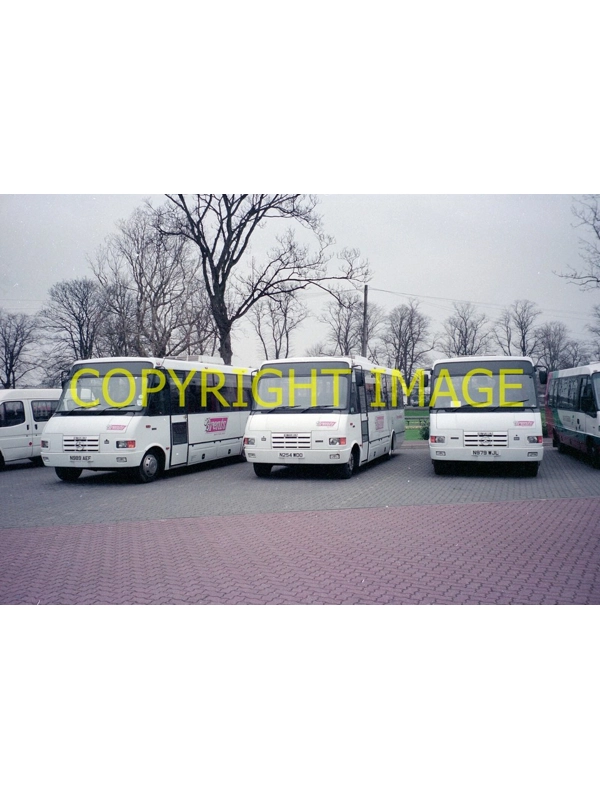 35mm colour neg Brents Coaches (Watford) 3 x Mercedes 814D / Autobus Nouvelle