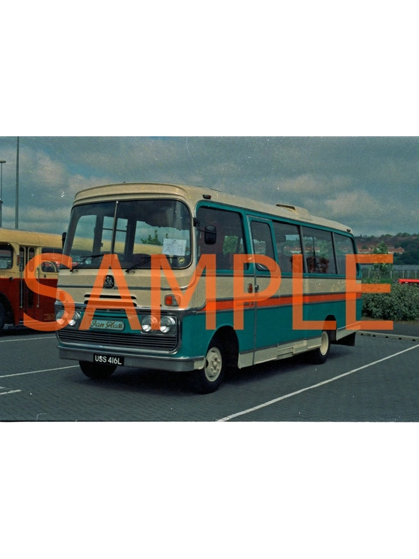 35mm Colour neg Glass ( Haddington) Bedford VAS5 / Plaxton USS 416 L