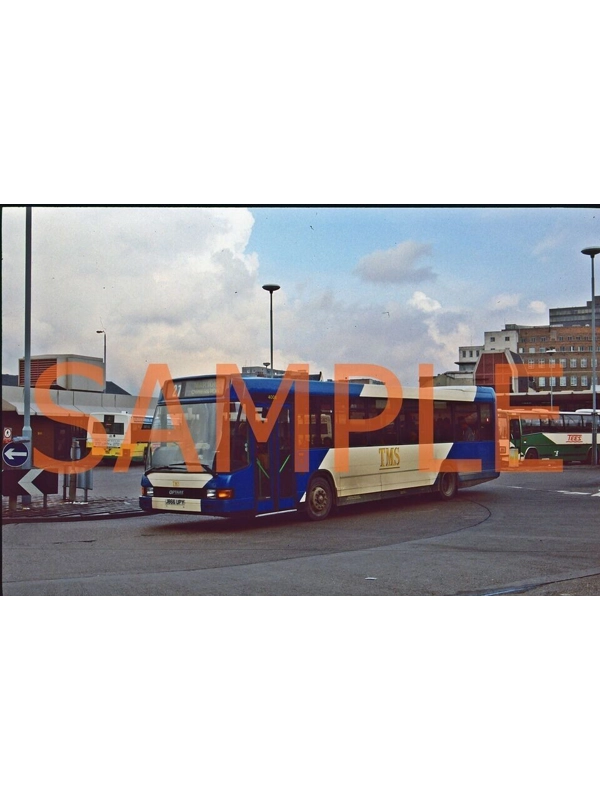35mm slide United (Tees) DAF SB 220 / Optare Delta J 866 UPY - 4006