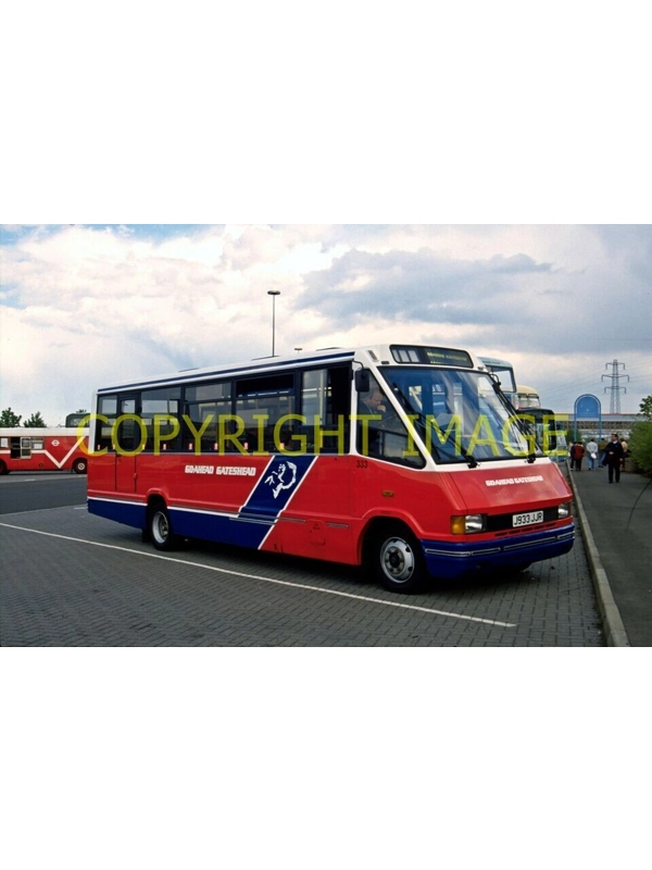 35mm slide GoAhead Northern Optare Metrorider J 933 JJR ~ 333