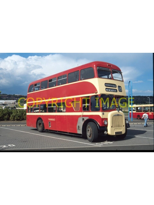 35mm slide Huddersfield Daimler CVG 6 / East Lancs HVH 472 D ~ 472