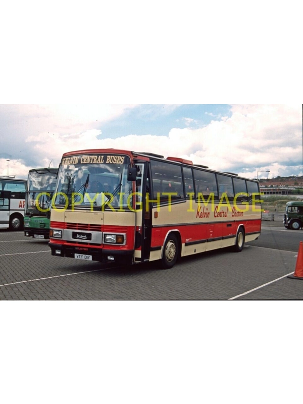 35mm slide Kelvin Central Tiger / Plaxton VTY 131 Y ~ C1 Ex Northern 7015