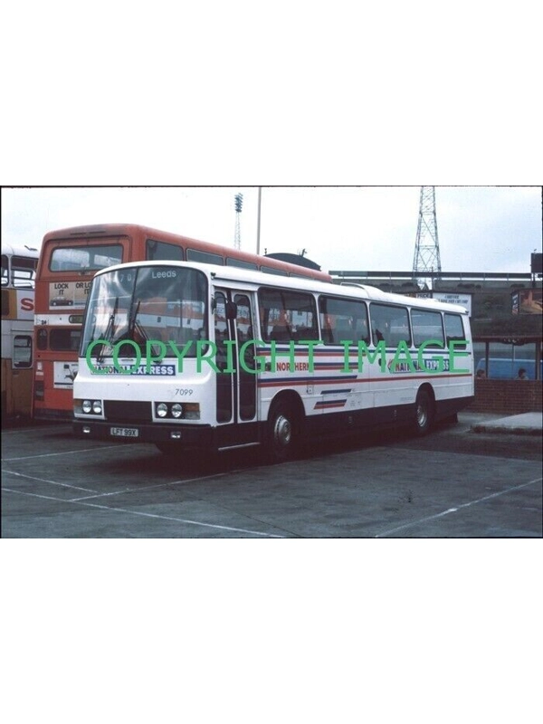 35mm slide Northern General Leyland Leopard / ECW LFT 99 X ~ 7099
