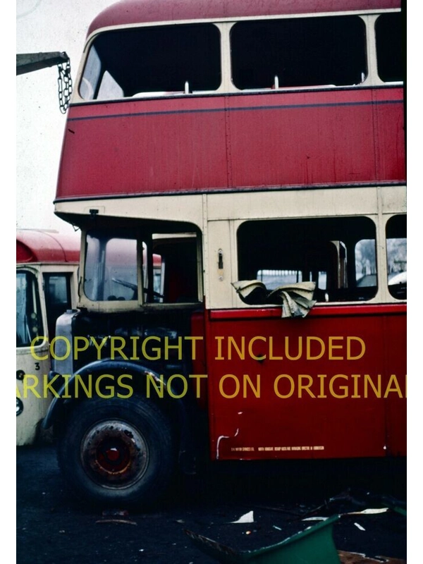 35mm slide OK Bishop Auckland Leyland PD3 / Roe YUP 487 in Scrapyard