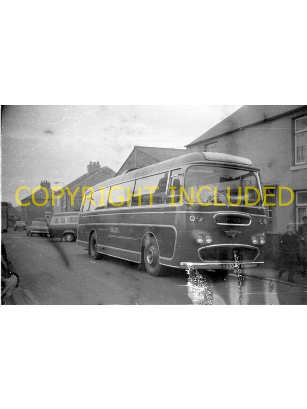 35mm B/W Neg OK AEC Reliance / Plaxton 8900 PT *deteriorating see image*
