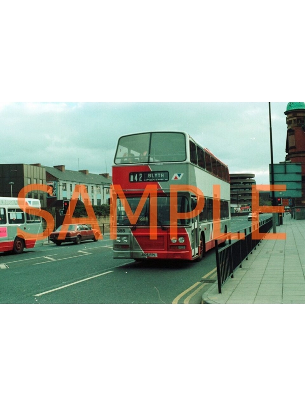35mm Colour neg Northumbria Olympian / ECW A105 FPL - 355 Ex London Country LRC5