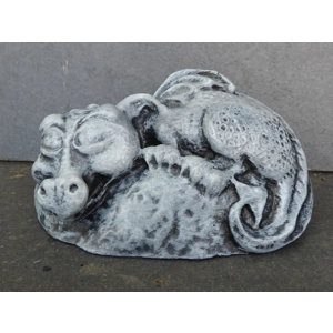 Hand Crafted Cast Stone Sleeping Dragon Garden Ornament – Garden Statue 14½cm lg Hand Crafted Cast Stone Sleeping Dragon Garden Ornament – Garden Statue 14½cm lg