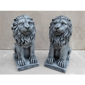 Regal Pair of Cast Stone Sitting Lions Garden Ornaments Garden Statues 20cm Tall