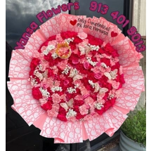 100 Carnations Arragement