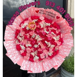 100 Carnations Arragement