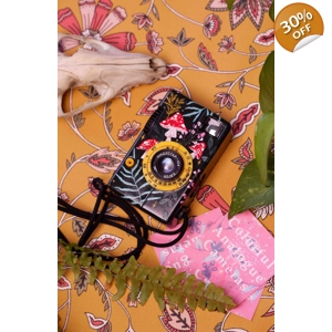 Belomo Agat 18K half-frame 35mm film camera