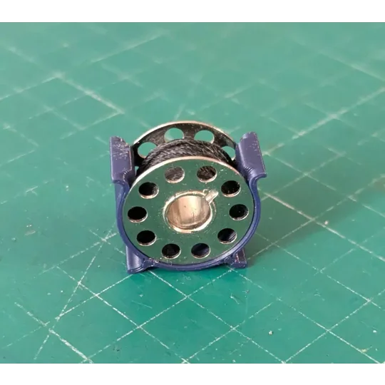 Bobbin clips