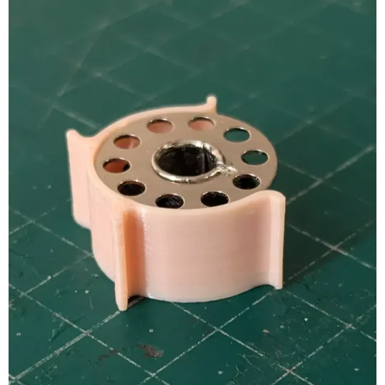 Bobbin clips