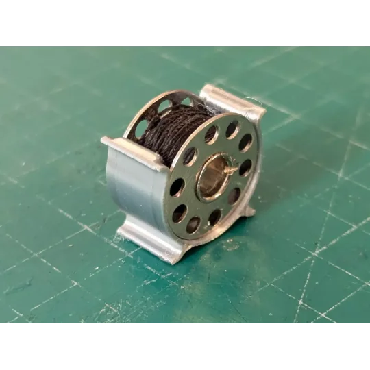 Bobbin clips