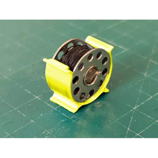 Bobbin clips
