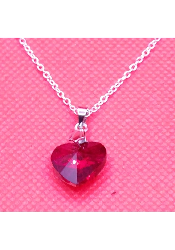 Red multifaceted Heart necklace