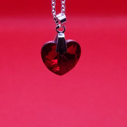 Red multifaceted Heart necklace