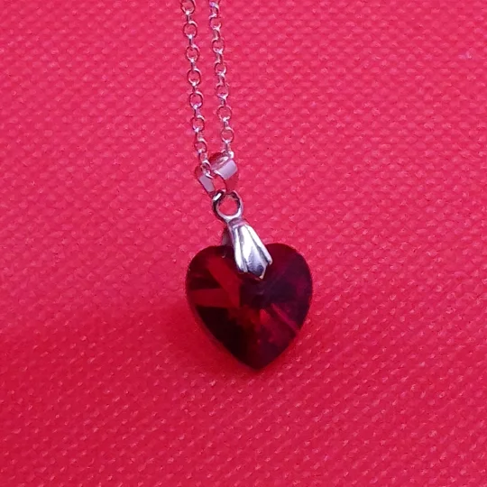 Red multifaceted Heart necklace