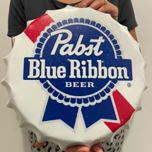 Wall art: Pabst metal sign