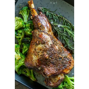 Lamb Leg – Premium, Flavourful Cut for Roasts & Slow Cooking