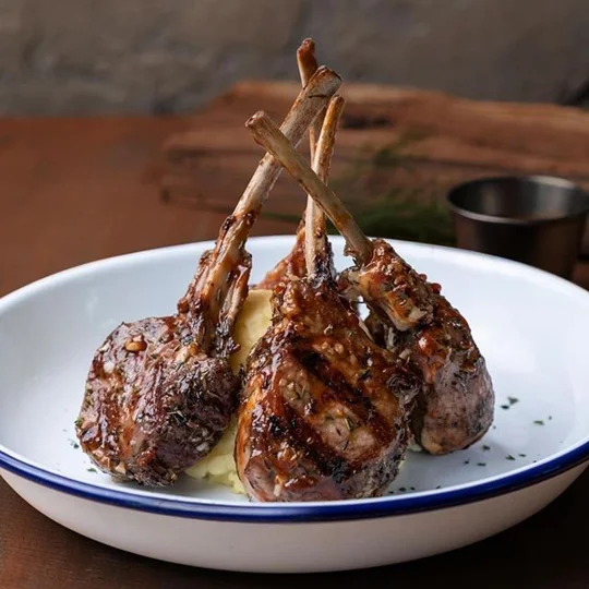 New Zealand Lamb Chops – Approx. 500g (8 Chops)