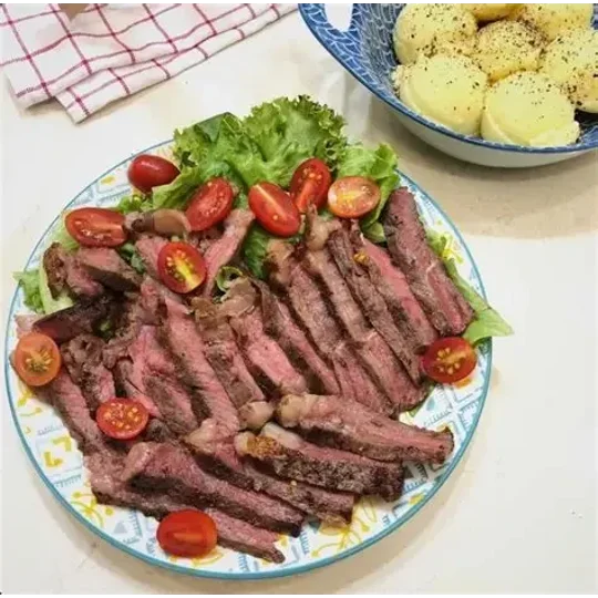 Australian M9 Wagyu Sirloin – 8oz / 230g