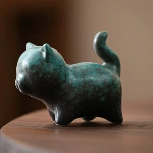 Small Ceramic Ornament Shaped Like a Cute Retro Cat - Tea Ceremony Accessory Small Ceramic Ornament Shaped Like a Cute Retro Cat - Tea Ceremony Accessory