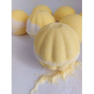 Daisy Chain  Luxury Bath Bomb