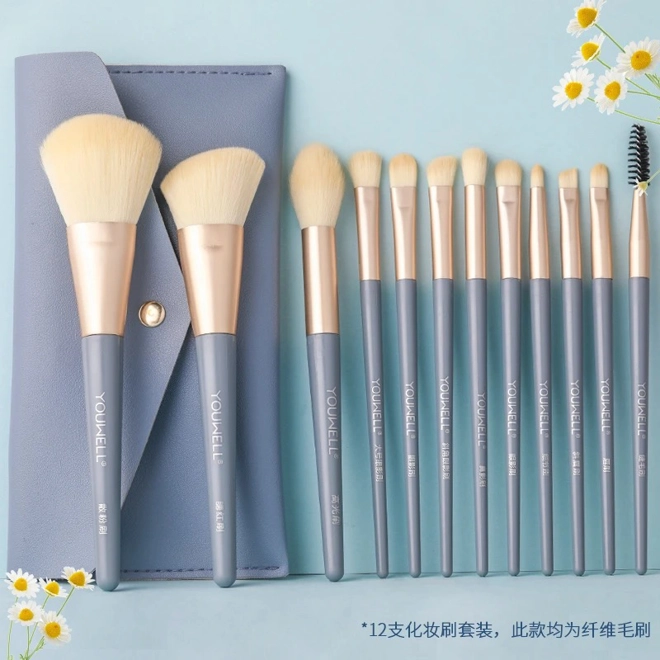 Additional Image for 12 Pieces Makeup Brush Set, Super Soft Bristles, Eyeshadow, Loose Powder, Contouring Brush, Beginner