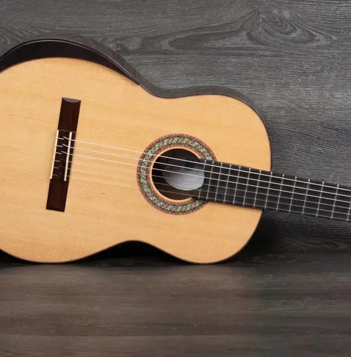 How to Choose the Right Classical Guitar Strings