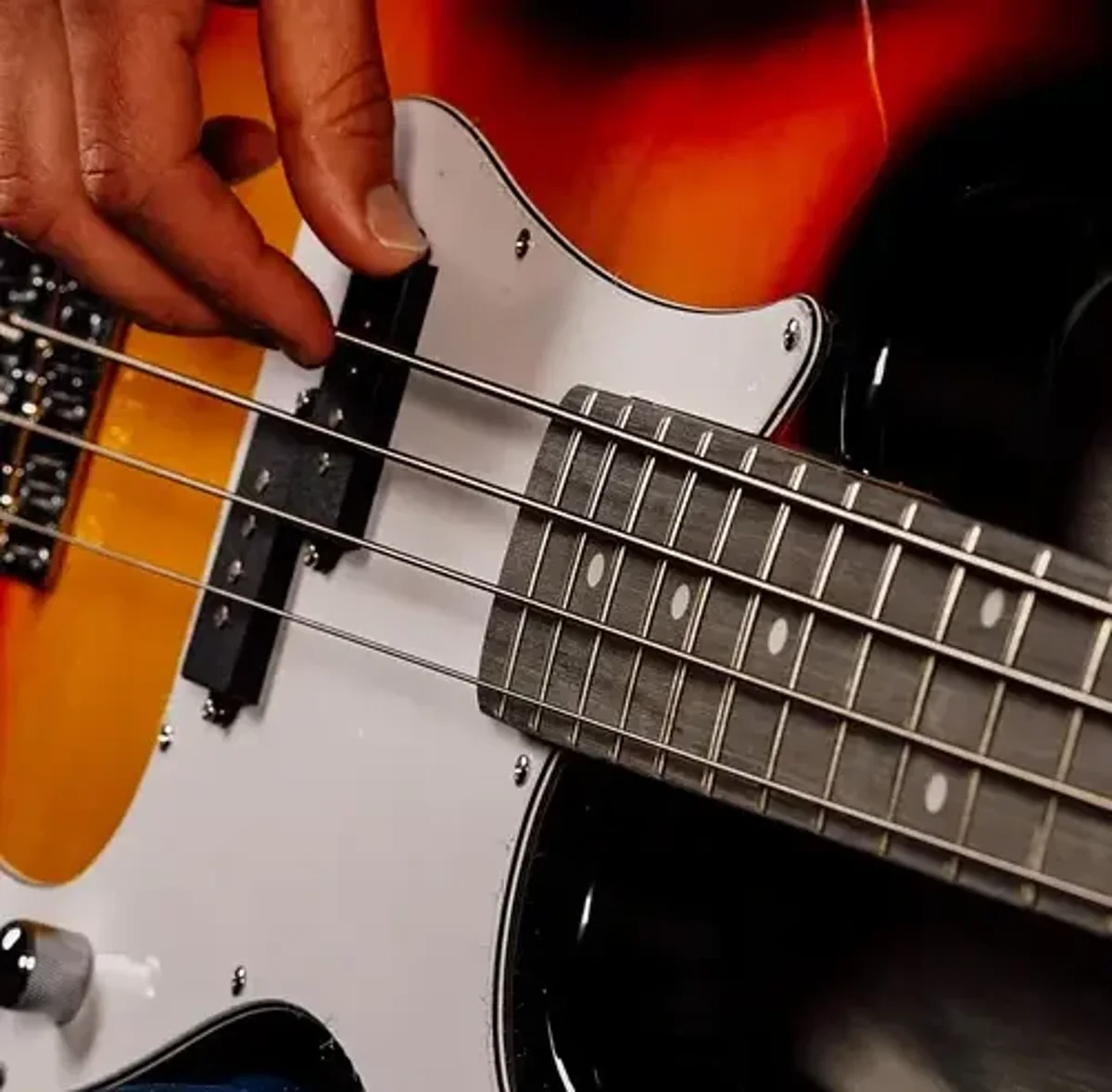 How to Choose the Right Bass Guitar Strings