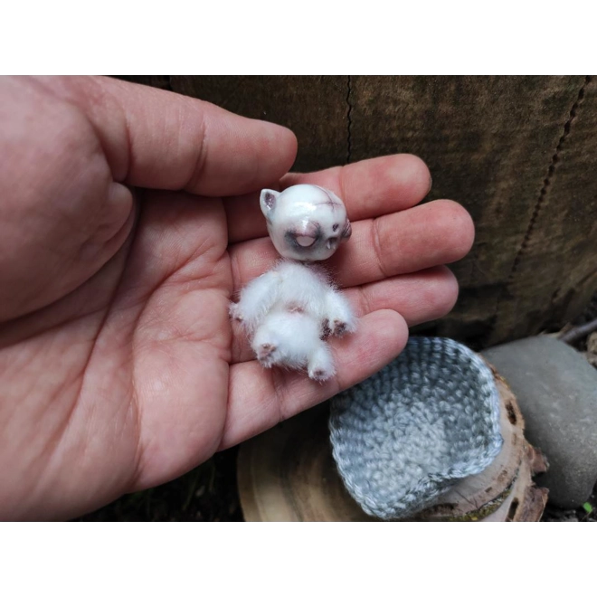 Additional Image for Natalia Logvin - White Bead