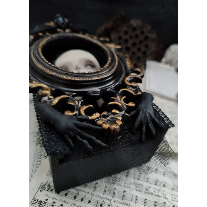 Additional Image for Katy Rein - Little Morticia box