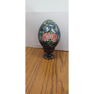 Fine handpainted delicate art Ukrainian large egg